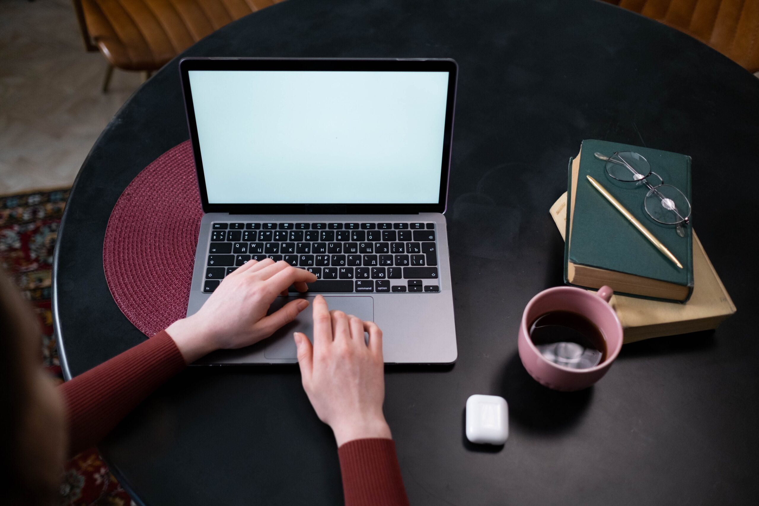 How to Write a Blog Post That Ranks on Google (Small Business) How to Write a Blog Post That Ranks on Google (Small Business)